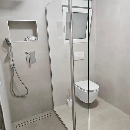 Grozic - A2 * Οπατία